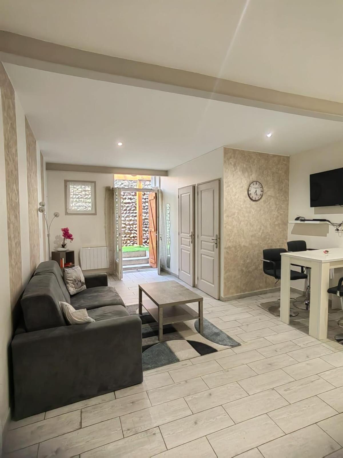 Appartement A Valence Валанс Екстериор снимка